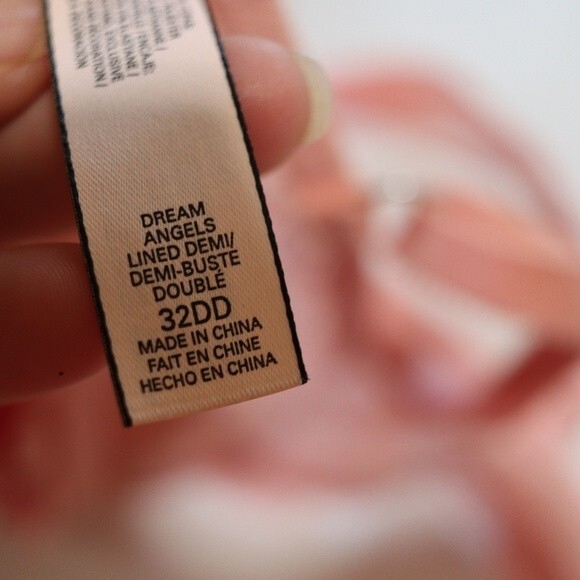 Victoria’s Secret Lot of 3 Bras 32DD Very Sexy Push Up & Dream Angel Demi - Picture 16 of 16